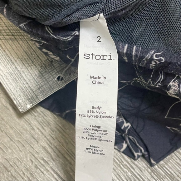 Stori Women's Floral Legend Cropped Shelf Tank Gray Sz 2 NWT. - Picture 7 of 8